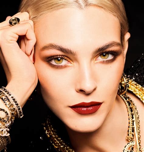 CHANEL HOLIDAY MAKEUP COLLECTION 2022 